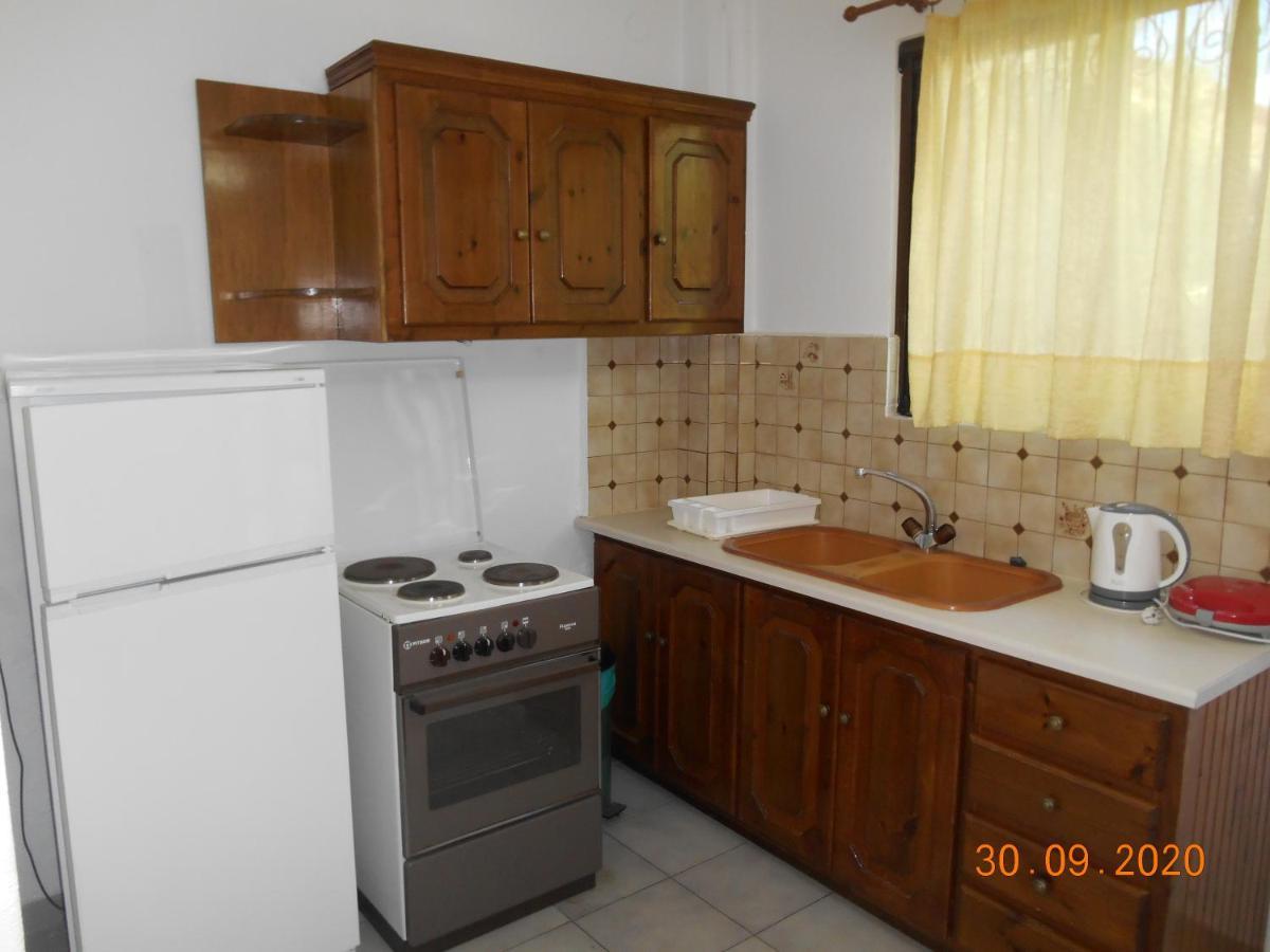 Melios Rooms Petalídhion 外观 照片