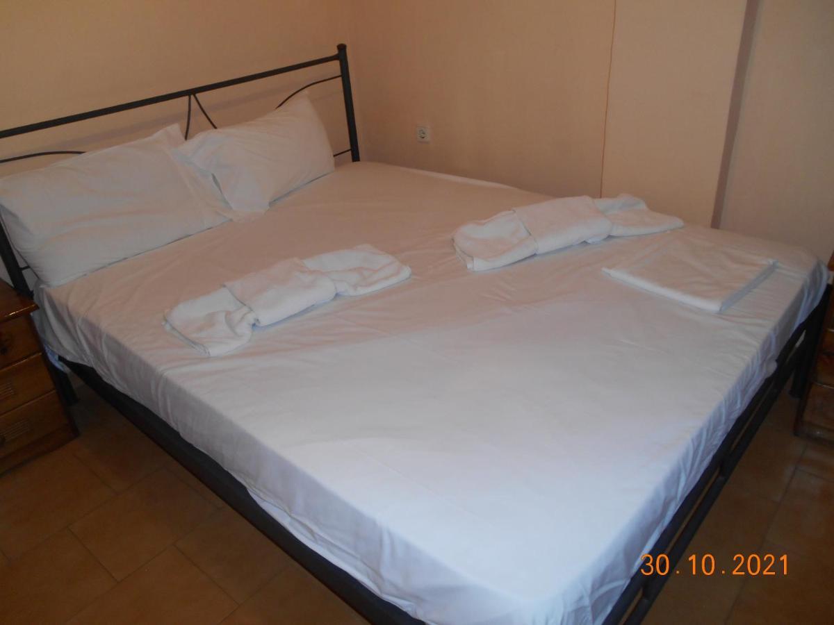 Melios Rooms Petalídhion 外观 照片
