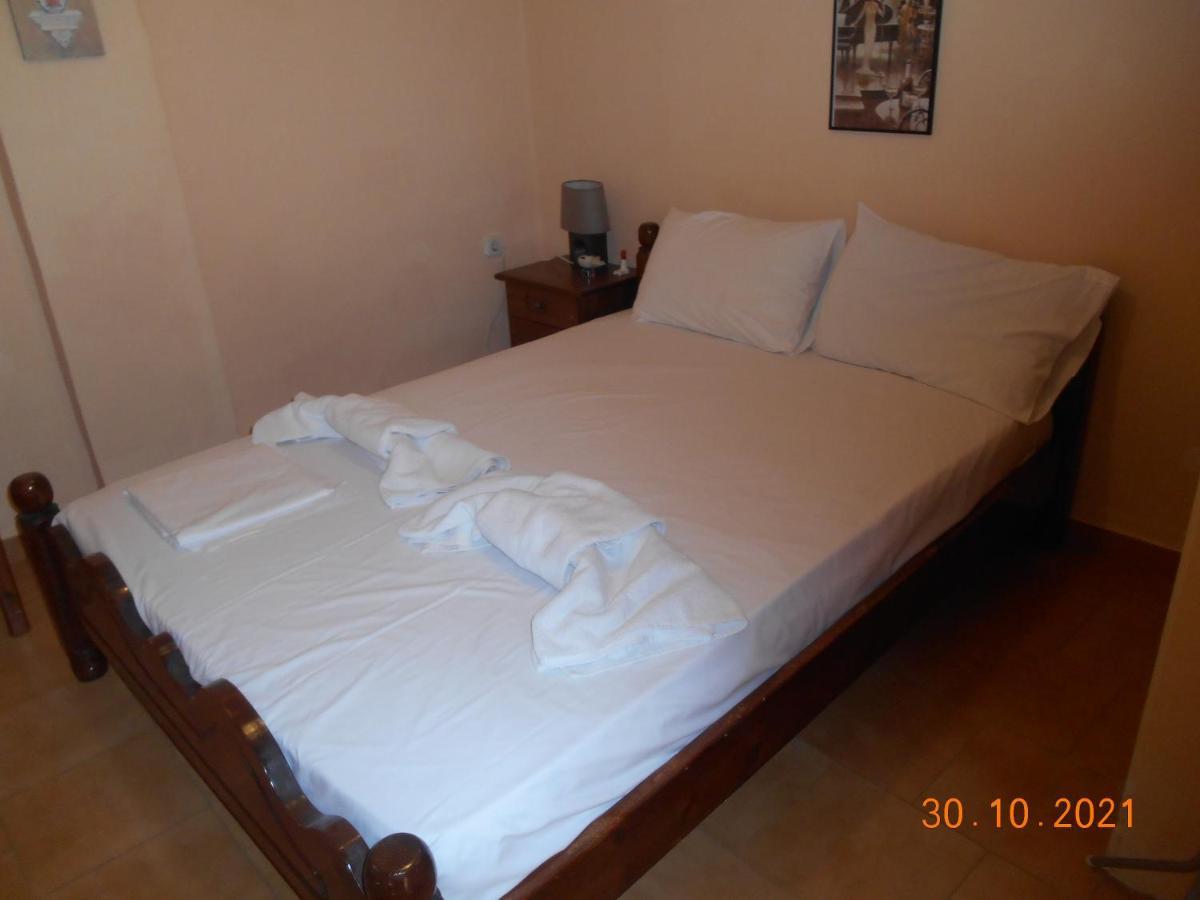 Melios Rooms Petalídhion 外观 照片
