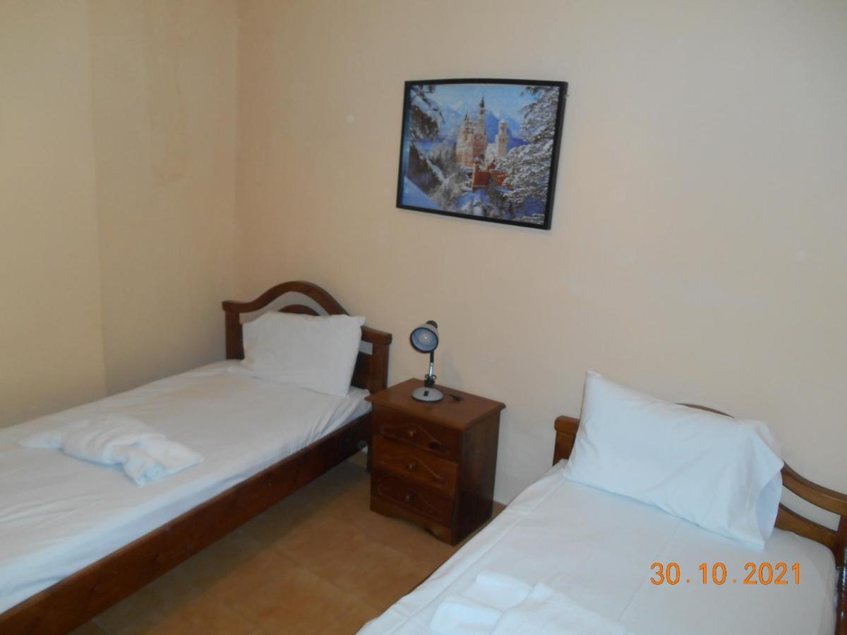 Melios Rooms Petalídhion 外观 照片
