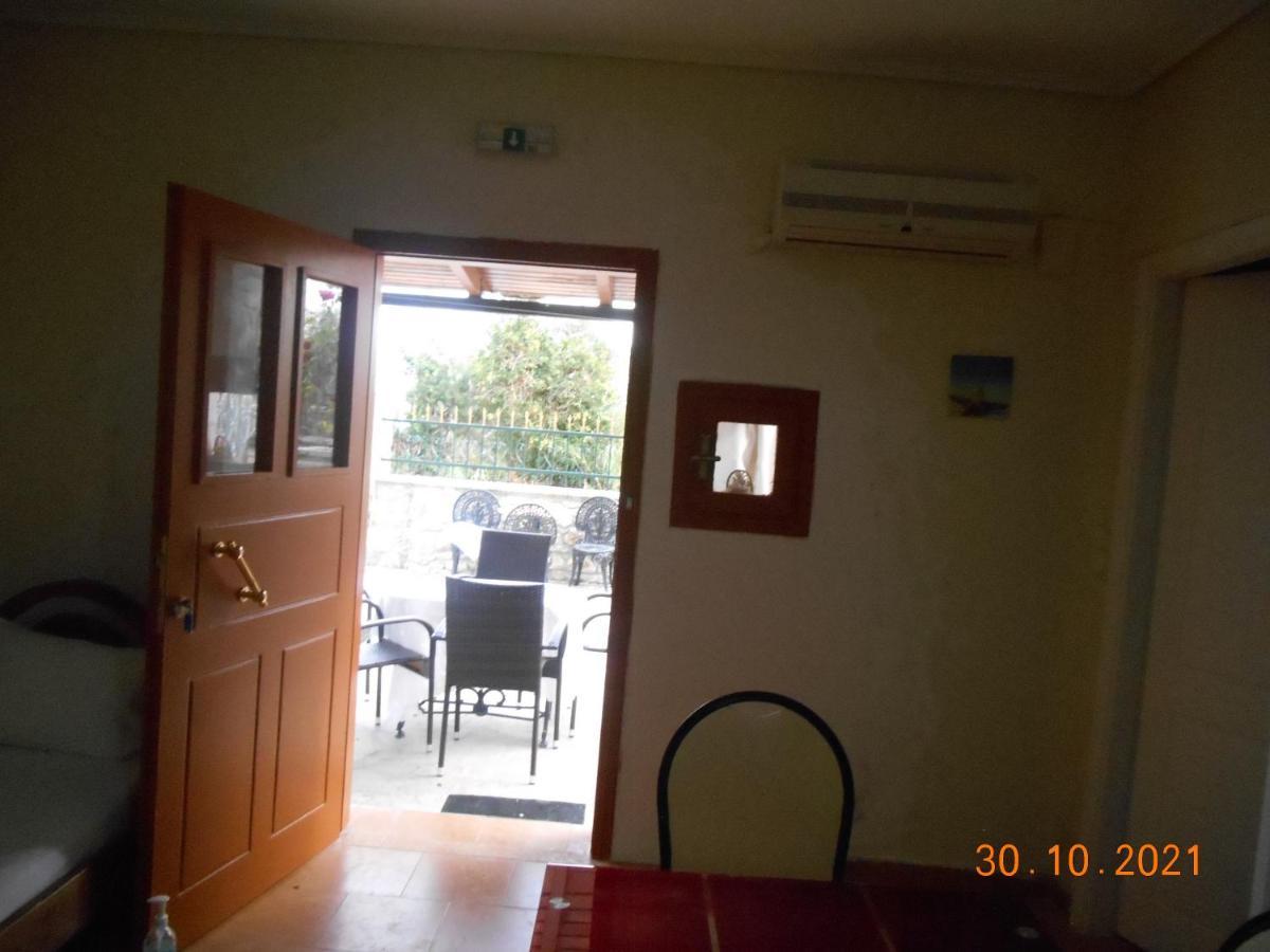 Melios Rooms Petalídhion 外观 照片