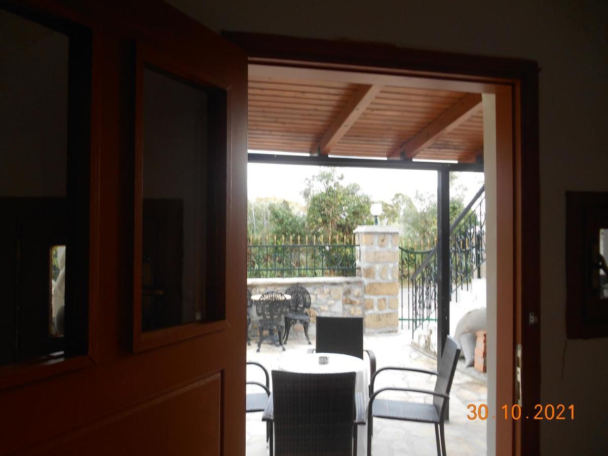 Melios Rooms Petalídhion 外观 照片