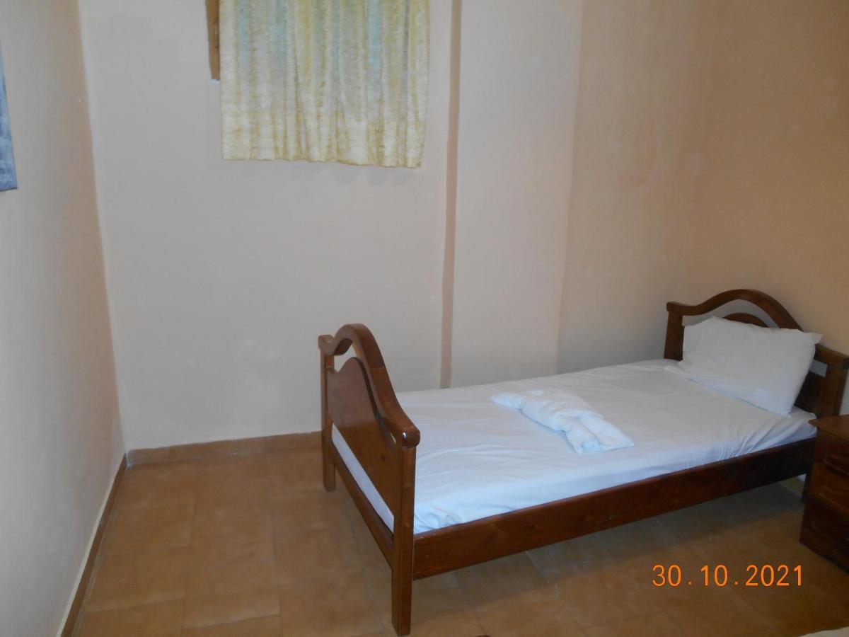 Melios Rooms Petalídhion 外观 照片