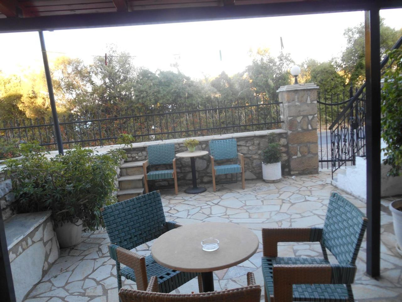 Melios Rooms Petalídhion 外观 照片